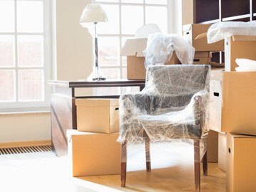 Home movers packing